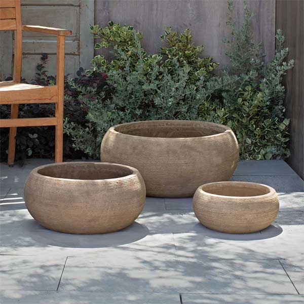 Woostock Bowl Planter - Brown Terra Cotta - S/3 on concrete in the backyard