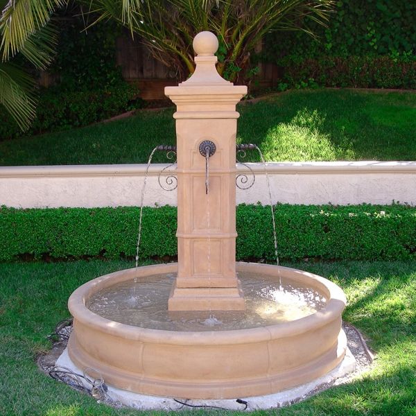 Aquitaine Pond Fountain in action in the backyard.