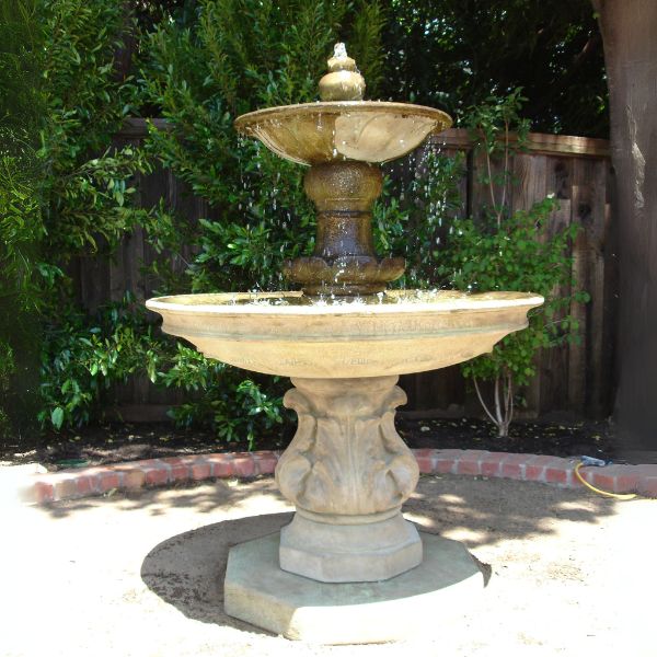 Chelsea Garden Fountain with step in action under the sunlight.