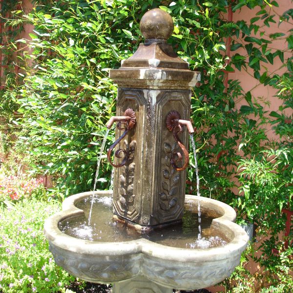 Limone Courtyard Fountain in action upclose.