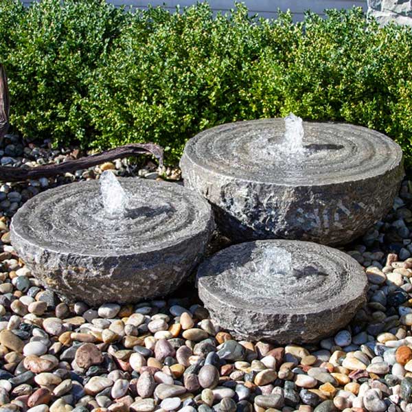 Natural Bowl with Swirl Fountains, Small on mixed peebles in action