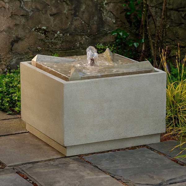 Parallax Fountain on concrete with wall background