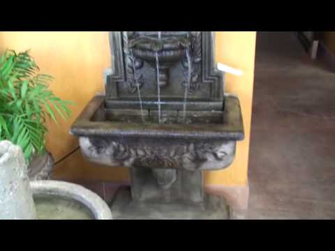 Lemon Lavabo Wall Fountain in action.