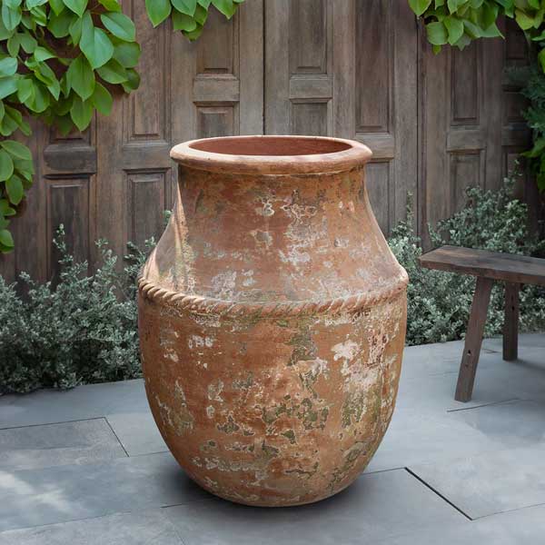 Siracusa Jar Planter - Vicolo Mattone - S/1 on concrete in the backyard