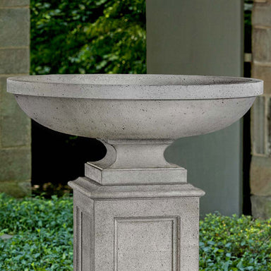 Sutton Urn in the backyard upclose