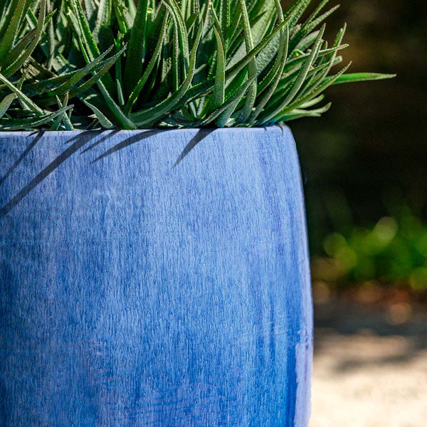 Trieste Planter - Marrakesh blue - S/3 filled with plants upclose