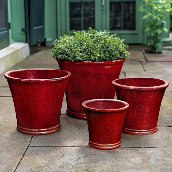 Valette Planter - Barolo - S/4 on concrete filled with plants