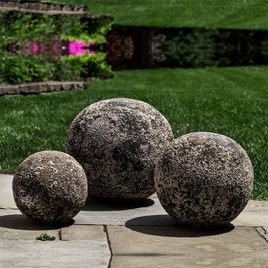 Angkor Spheres - Angkor - Set of 3 on grass in the backyard