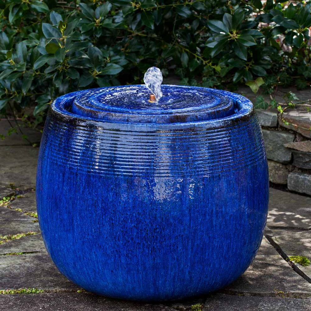 boden fountain in riviera blue in action