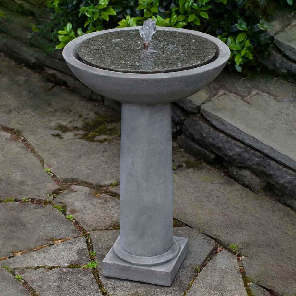 cirrus birdbath fountain in action