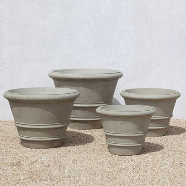 Classic Rolled Rim 31.5" Planter by Campania International English Moss