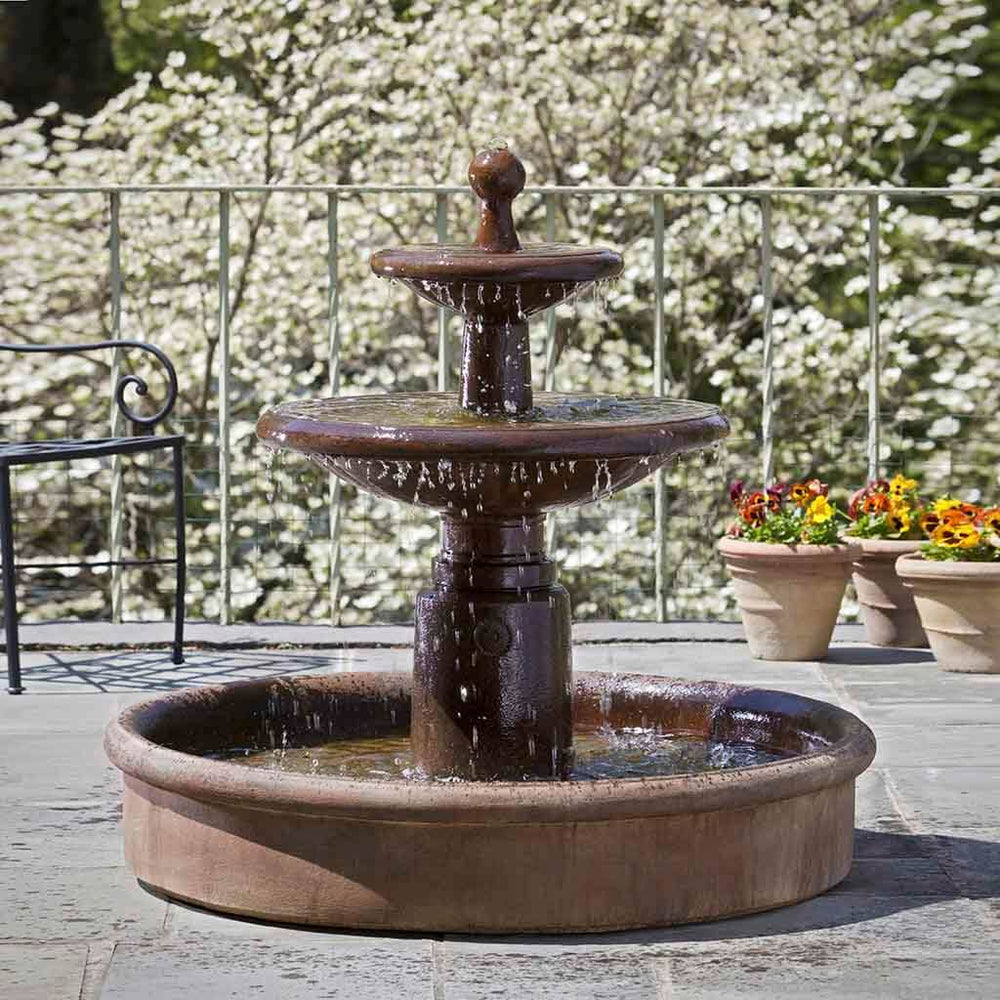 esplanade two tier fountain in action