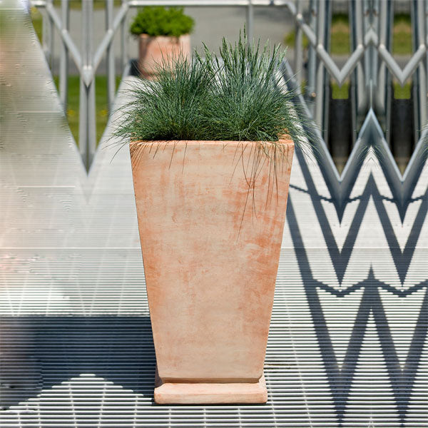 Recoleta Planter - Terra Cotta - Exclusively Campania