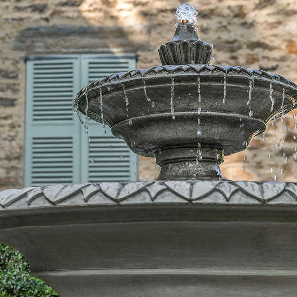 upclose richmond hill fountain tiers in action