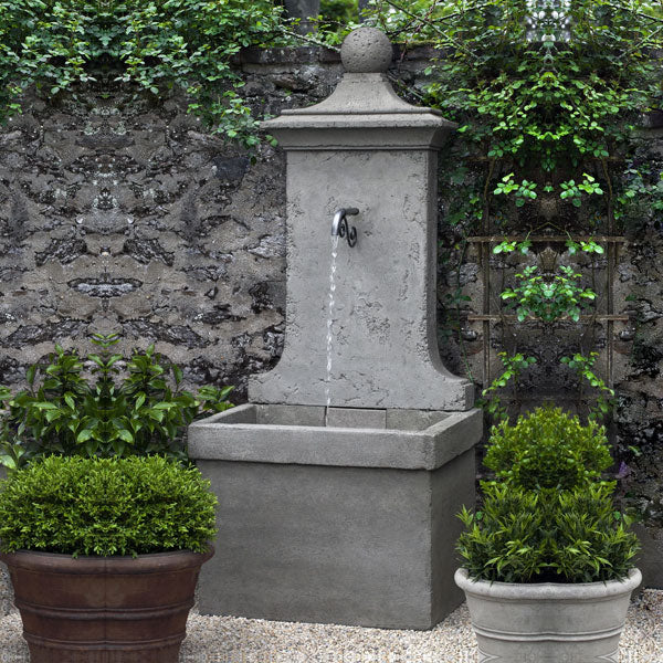 vence wall fountain in action